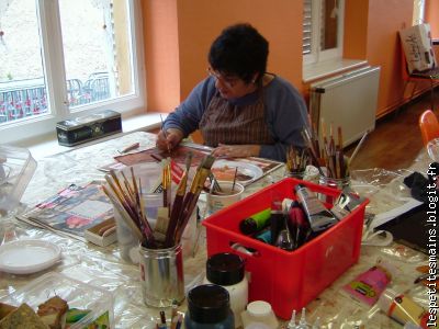 avec sérieux et application ....