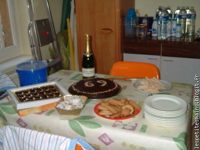 non, on ne fait pas que manger, juste un interméde !!