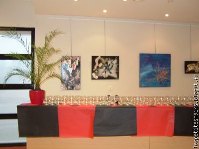 deux toiles de Sylvia (en partant de la gauche)