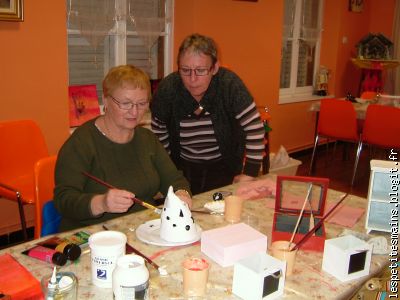 sous l'oeil de sa fille