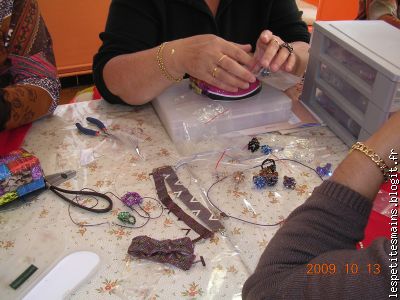 les petites mains enfilent !