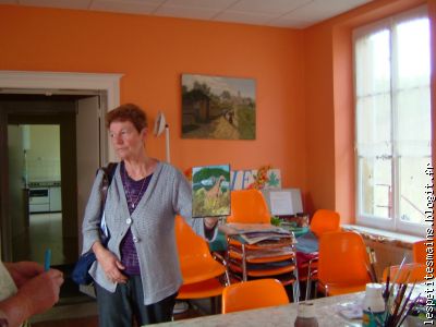 ne sois pas si triste, elle est belle ta peinture !!